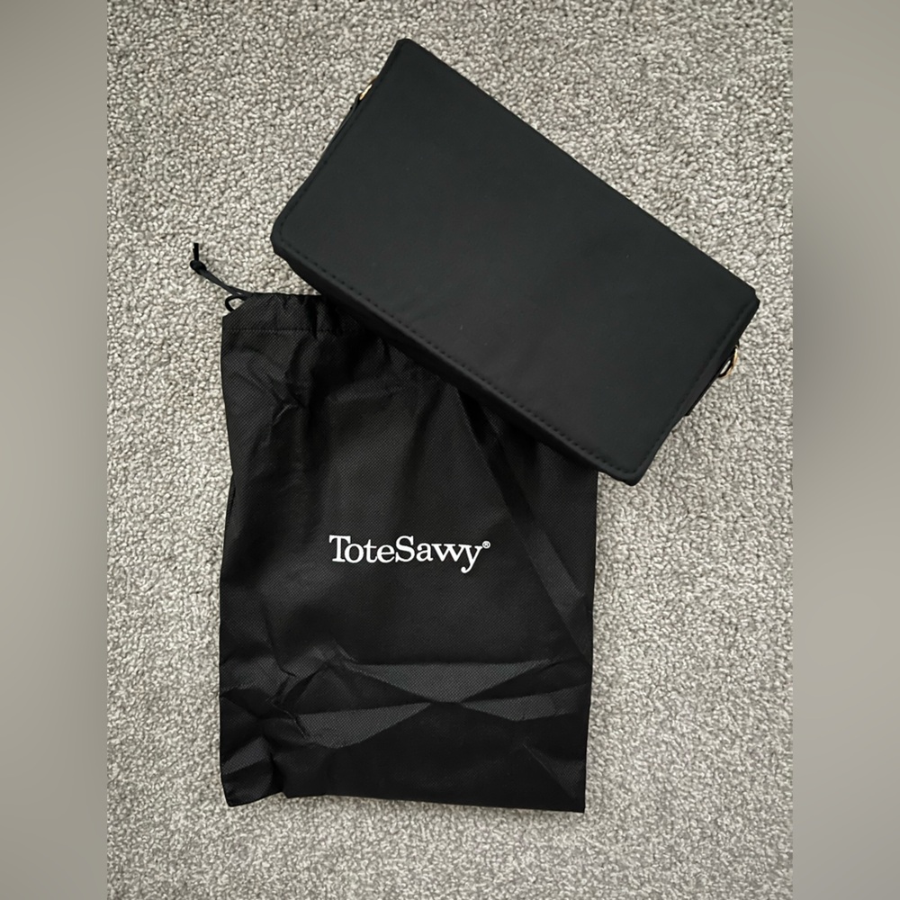 NWT Totesavvy Black Crossbody Diaper Bag with Changing Mat